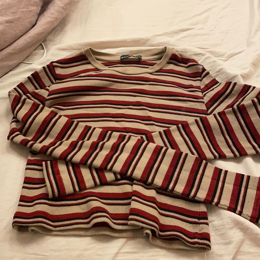 Brandy Melville sweater